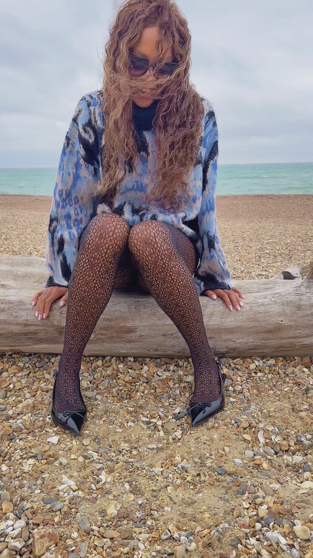 Lace Loop | Openwork Tights | in Midnight Noir